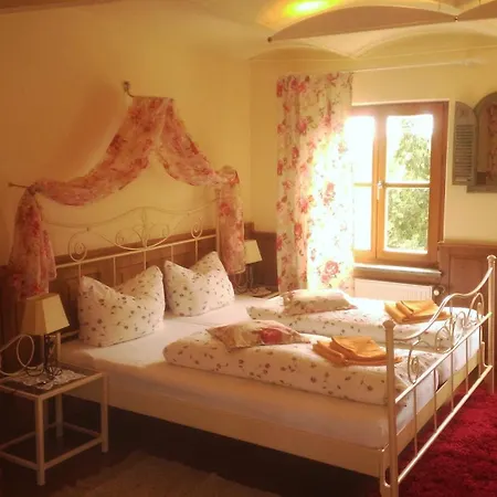 Inn Sankt Annagut 2*